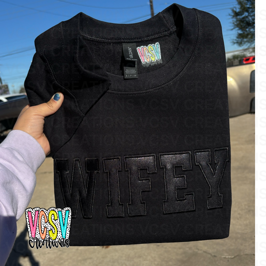 black sparkling appliqué embroidery crewneck